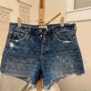 Universal Thread 90s Baggy Distressed Denim Shorts Women’s Size 2